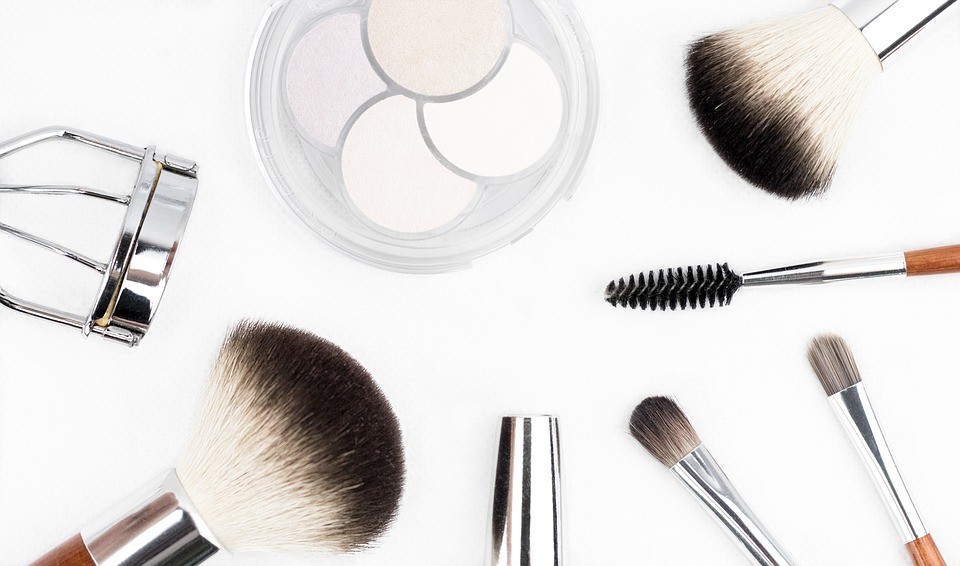 10 trików na utrwalenie makijażu