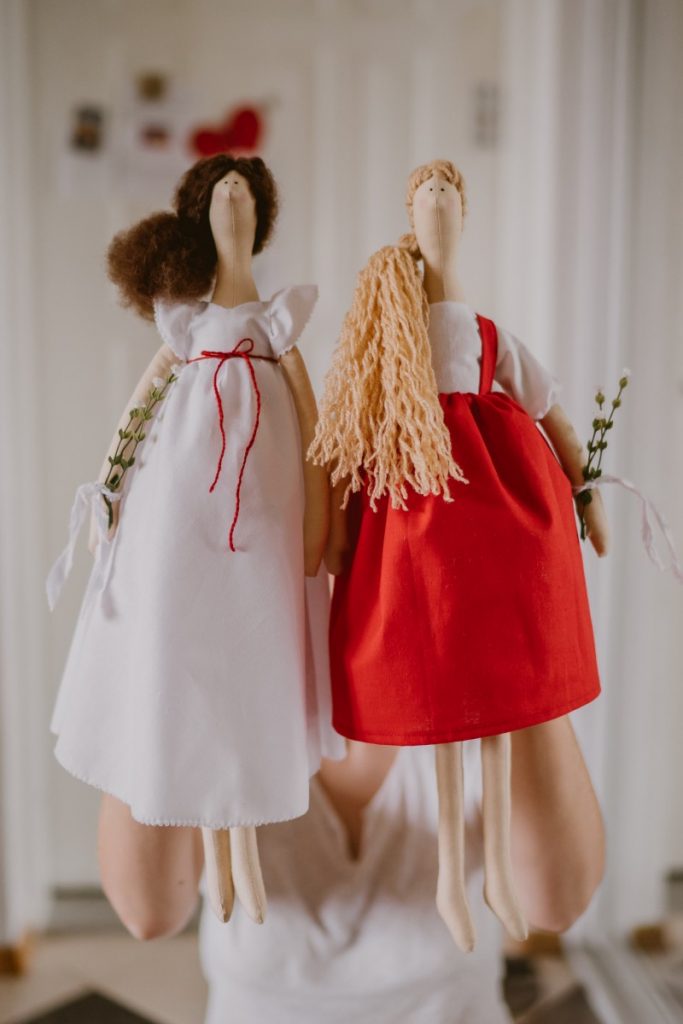 jak uszyć lalkę portretową