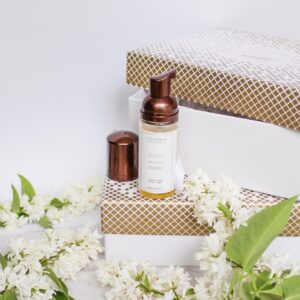 wodna pianka samoopalająca Invisi Foaming